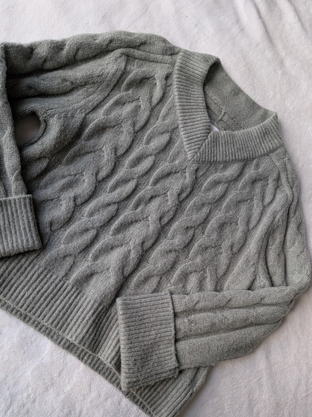 Abercrombie & Fitch Cable Knit Sweater - Picture 2 of 3